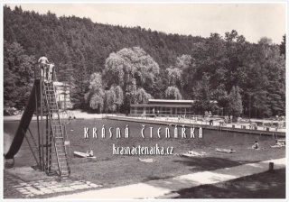 BĚLÁ POD BEZDĚZEM, Koupaliště i se skluzavkou