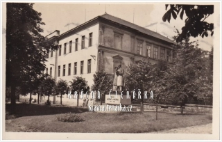 PŘÍBRAM, Vyšší hospodářská škola, nyní zdravotnická a pomník Dílu Aloise Jiráska