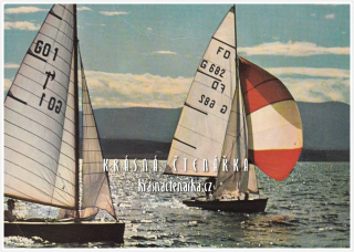 Vodní nádrž LIPNO s plachetnicemi