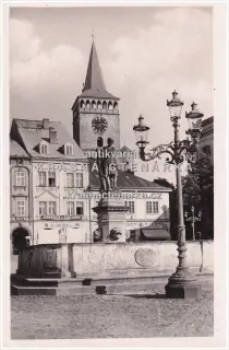 JIČÍN (náměstí a Valdická brána)