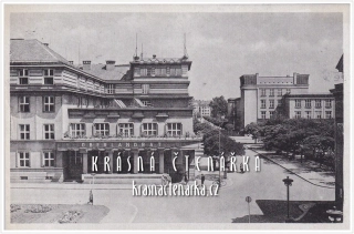 PARDUBICE, Náměstí Republiky a Oberlandrat