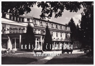 LÁZNĚ BOHDANEČ, Pavilon Gočár