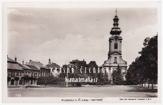 KOSTELEC NAD ČERNÝMI LESY, Náměstí Smiřických