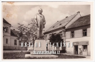 MIROTICE, Pomník Mikoláše Alše