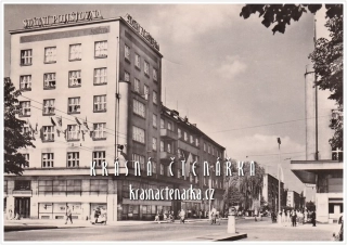 HRADEC KRÁLOVÉ, Ulrichovo náměstí, býv. Gottwaldovo a státní pojišťovna
