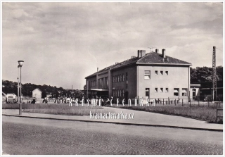 LITOMĚŘICE, Autobusové a železniční nádraží