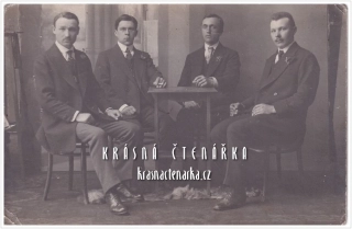 DŽENTLMENI na pohlednici