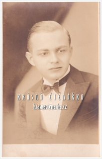 DŽENTLMEN na pohlednici