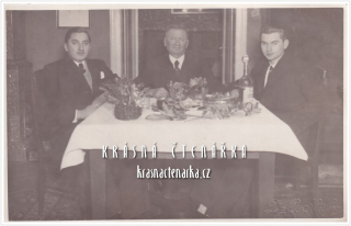 DŽENTLMENI na pohlednici
