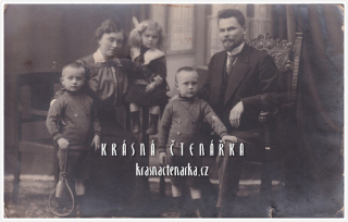 RODINNÁ pohlednice
