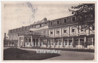 LÁZNĚ BOHDANEČ, Pavilon Gočár