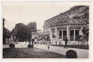 LÁZNĚ BOHDANEČ, Pavilon Gočár