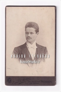 Fotografická vizitka: DŽENTLMEN (Atelier Ernst J. Müller, Liberec)