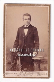 Fotografická vizitka: DŽENTLMEN (Atelier Gutau, Berlin)