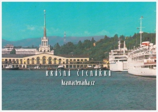 LODĚ ve městě Soči
