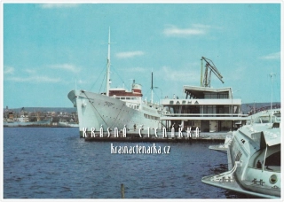 LODĚ v přístavu Varna