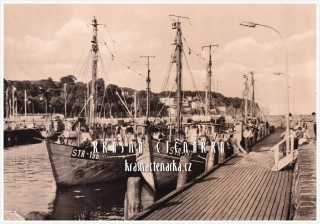 LODĚ v přístavu Rügen / Rujána