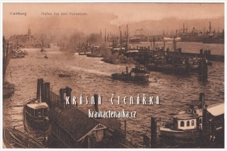 LODĚ v přístavu Hamburg