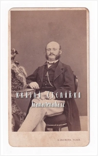 Fotografická vizitka: DŽENTLMEN (Atelier B. Salzmann, Plzeň)