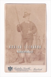 Fotografická vizitka: DŽENTLMEN TURISTA (Atelier Fridolin Arnold, Innsbruck)