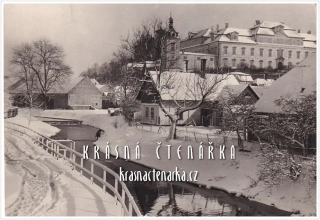 RYCHNOV NAD KNĚŽNOU, Pohled na zámek