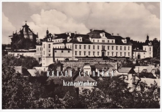 Zámek RYCHNOV NAD KNĚŽNOU