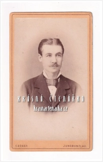 Fotografická vizitka: DŽENTLMEN (Atelier František Böger, Mladá Boleslav)