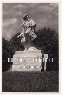 ÚSTÍ NAD ORLICÍ, Pomník obětem I. a II. světové války