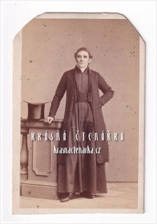 Fotografická vizitka: CÍRKEVNÍ HODNOSTÁŘ (Atelier Moritz Ludwig Winter, Praha)