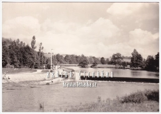 VESELÍ NAD LUŽNICÍ, Splav