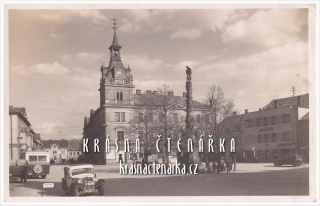 CHOCEŇ, Náměstí