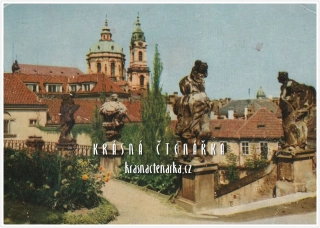 PRAHA, Pohled na kostel sv. Mikuláše z Vrtbovské zahrady