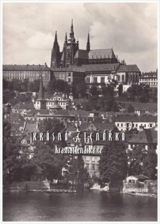PRAHA, Pohled na Hradčany