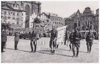 PRAHA, Osvobození Prahy 1945, Vojenská přehlídka 17.5.