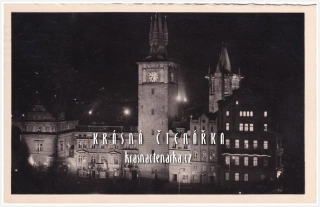 PRAHA v noci