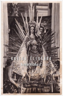 KŘTINY, Madona v kostele