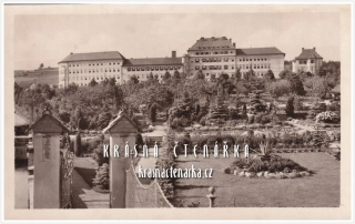 VELKÉ MEZIŘÍČÍ, Dívčí školy "Světlá"