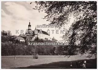 zámek NOVÉ MĚSTO NAD METUJÍ