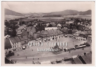 JABLONNÉ V PODJEŠTĚDÍ, Náměstí Míru