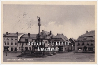 JABLONNÉ V PODJEŠTĚDÍ, Náměstí Míru