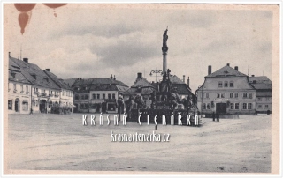 JABLONNÉ V PODJEŠTĚDÍ, Náměstí Míru