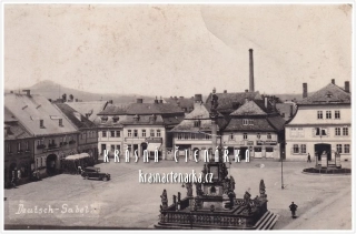 JABLONNÉ V PODJEŠTĚDÍ, Náměstí Míru