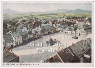 JABLONNÉ V PODJEŠTĚDÍ, Náměstí Míru