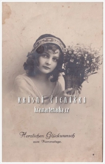 DÍVKA s kyticí