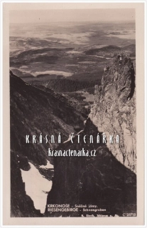 KRKONOŠE, Sněžné jámy