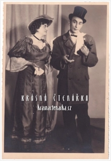 Foto z divadelní hry "Morálka paní Dulské", která byla uvedena v Uničově 9. 6. 1956 ve 20:00