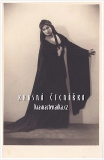 MARIE PODVALOVÁ, Operní pěvkyně