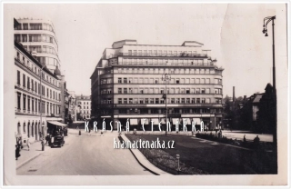 LIBEREC, Palác Dunaj a Soukenné náměstí 