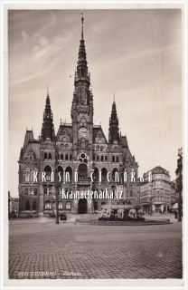 LIBEREC, Radnice, náměstí a Metznerova kašna