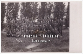 VOJENSKÁ ("hromadné" foto)
